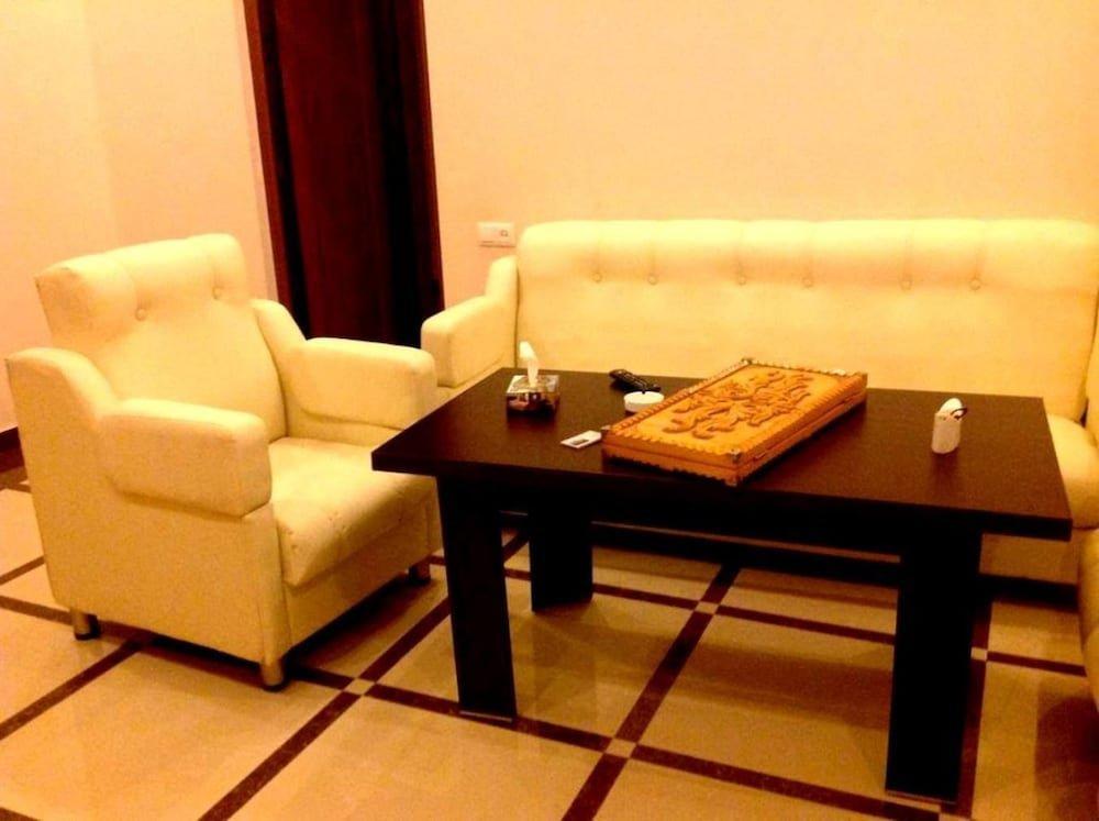 Hotel Narek+ Arrinj Esterno foto